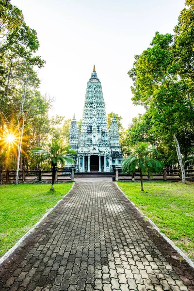Bodh Gaya Replica Analyo Thipayaram Temple Phayao Province — Stockfoto