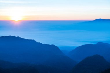 Mon Sone bakış açısıyla gün doğumu, Tayland.