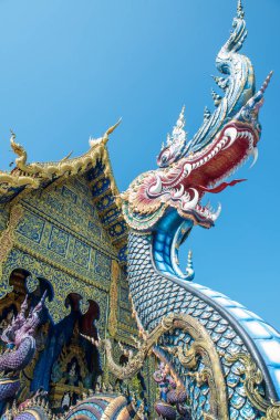 Tayland 'ın Chiang Rai bölgesindeki Rong Sua 10 tapınağı..