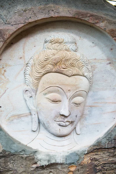 Esculpindo Arte Buda Rocha Templo Huai Pha Kiang Tailândia — Fotografia de Stock