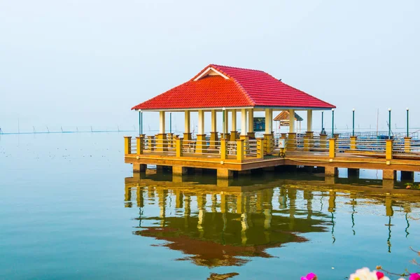 Casa Descanso Lago Tailandia —  Fotos de Stock