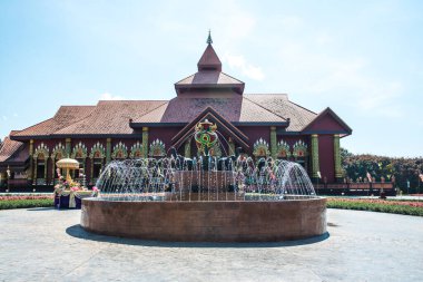 Prayodkhunpol 'deki güzel Tayland tarzı kilise Wiang Kalong Tapınağı, Tayland.