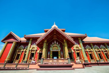 Prayodkhunpol 'deki güzel Tayland Kilisesi Wiang Kalong Tapınağı, Tayland.