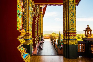 Prayodkhunpol 'deki güzel Tayland Kilisesi Wiang Kalong Tapınağı, Tayland.