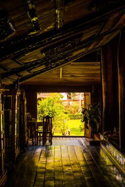 lşıklı koridor, Tayland.