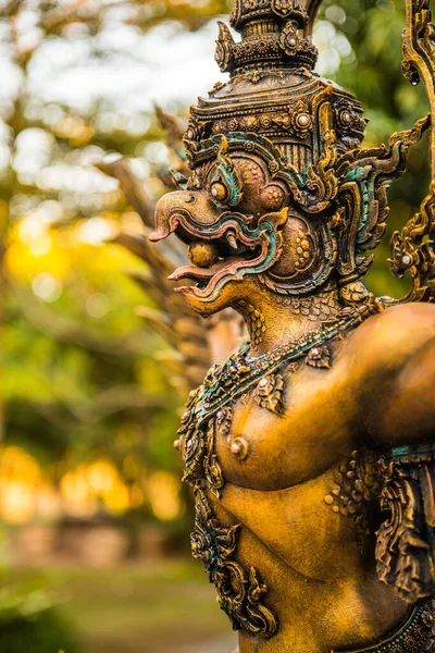 Standbeeld Van Garuda Cherntawan International Meditation Center Thailand — Stockfoto