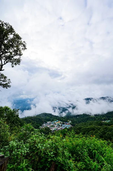 清迈Doi Suthep Pui国家公园的Mong Hill Tribe山景村 — 图库照片