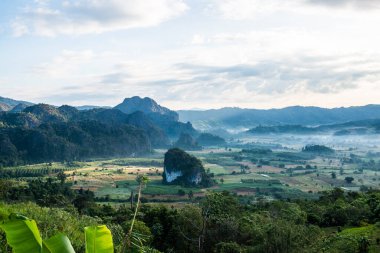 Phu Langka Ulusal Parkı, Tayland Güzel Dağ Manzarası.