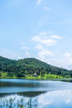 Tayland Cherntawan Uluslararası Meditasyon Merkezi 'nden Dağ Manzarası.