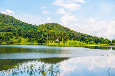 Tayland Cherntawan Uluslararası Meditasyon Merkezi 'nden Dağ Manzarası.