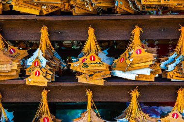 Cherntawan Uluslararası Meditasyon Merkezi, Tayland Bağış Etiketi.