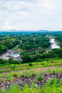 Mae Kuang Udom Thara barajının su dağıtım kanalı, Tayland.