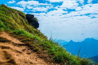 Tayland 'ın Chiangrai eyaletindeki Phu Chi Fa Manzarası' nda Dağ Manzarası.