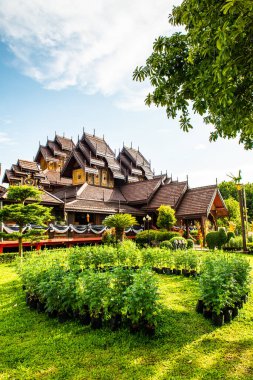 Tayland 'ın Phayao eyaletindeki Nantaram Tapınağı.