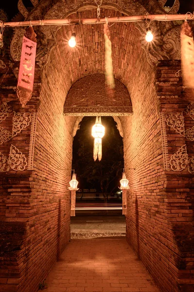 Night Scene Lanna Style Arch Lok Molee Temple Chiang Mai — Foto de Stock