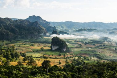 Phu Langka Ulusal Parkı, Tayland Güzel Dağ Manzarası.