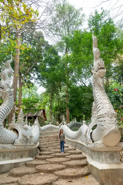 Thai Woman Thai Style Stair Luang Khun Win Temple Chiang — Photo