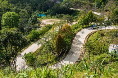 Chiangrai, Tayland 'da Doi Pha Tang yolu..