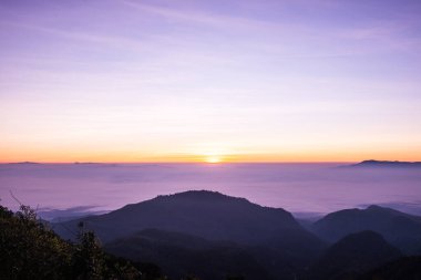 Mon Sone bakış açısıyla gün doğumu, Tayland.