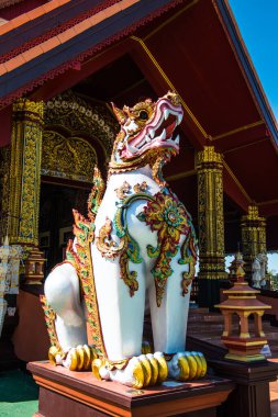 Prayodkhunpol 'deki güzel Tayland tarzı kilise Wiang Kalong Tapınağı, Tayland.
