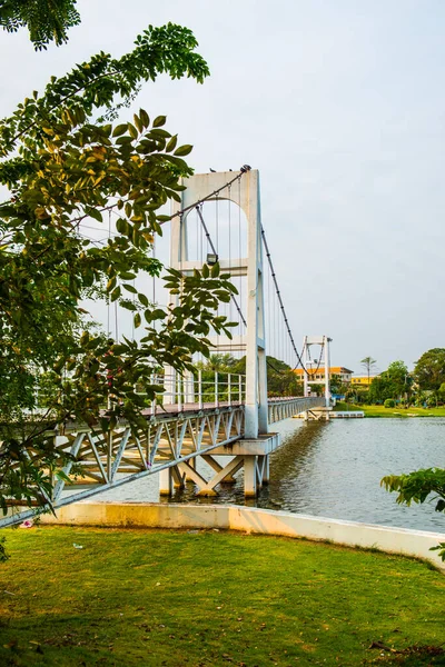 Pont Suspendu Dans Lac Nong Somboon Thaïlande — Photo