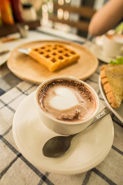 Heiße Schokolade Einer Weißen Tasse Thailand — Stockfoto