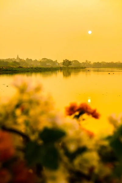 Wschód Słońca Nad Jeziorem Kwan Phayao Tajlandia — Zdjęcie stockowe
