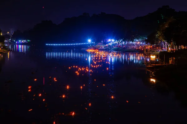 Mae Ping River Yee Peng Loy Krathong Festival Thailand —  Fotos de Stock