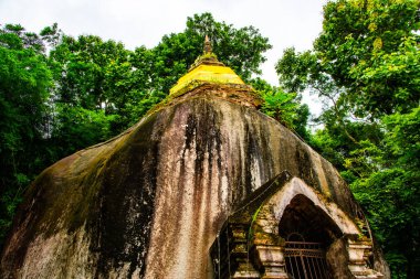 Pha Ngao tapınağı, Tayland Phra antik pagoda.