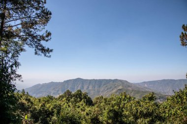 Doi Phu Kha 'nın Tayland' daki dağ manzarası.