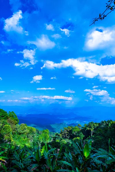 Vista Das Montanhas Com Nuvens Parque Nacional Huai Nam Dang — Fotografia de Stock