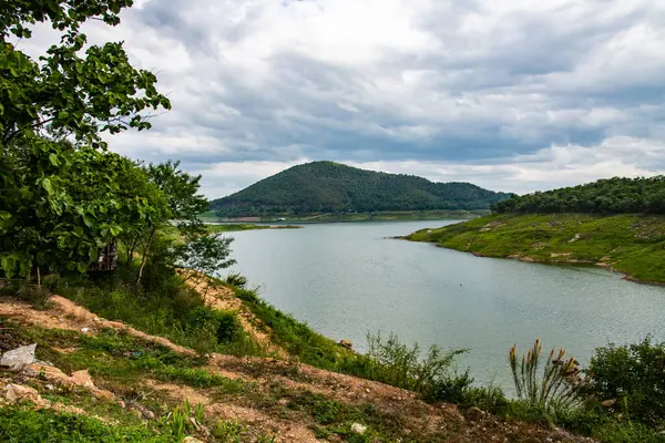 Natural View Mae Kuang Udom Thara Dam Thailand — Stockfoto