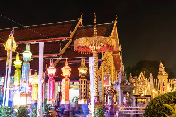 Lamphun Lantern Festival Phra Hariphunchai Temple Lamphun Province — Fotografia de Stock