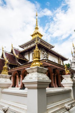 Chiangmai, Tayland 'daki Darabhirom Ormanı Manastırı' ndan Phra Chao Than Jai Mondop.