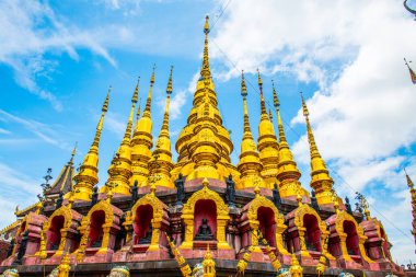 Phra 'daki antik pagodalar Sugkhon Khiri tapınağı, Tayland.