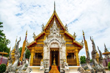 Phra 'daki Lanna tarzı kilise Sugkhon Khiri Tapınağı, Tayland.