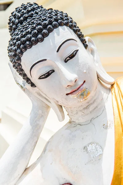 Bella Statua Buddha Reclinabile Phra Suthon Mongkhon Khiri Tempio Thailandia — Foto Stock
