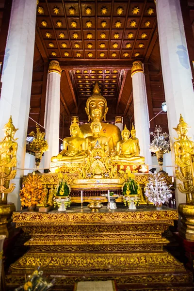 Magnifique Bouddha Temple Prathat Chaehaeng Thaïlande — Photo