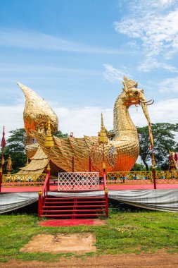 Himmapan yaratık heykeli Phra 'da Suthon Mongkhon Khiri tapınağı, Tayland.