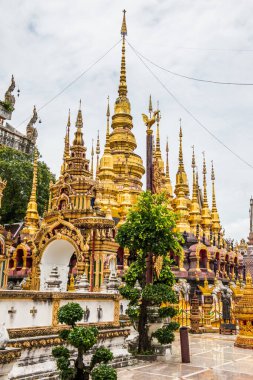 Phra 'daki antik pagodalar Sugkhon Khiri tapınağı, Tayland.