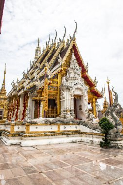 Phra 'daki Lanna tarzı kilise Sugkhon Khiri Tapınağı, Tayland.