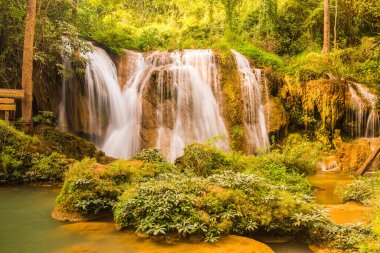 Doi Phu Nang Ulusal Parkı, Tayland 'daki Sawan şelalesinden.
