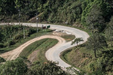 Chiangrai, Tayland 'da Doi Pha Tang yolu..