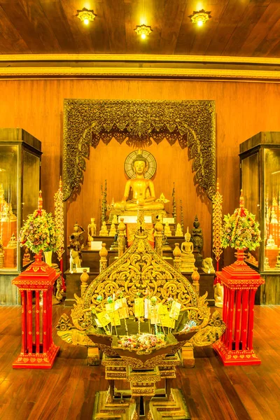 Αρχαίο Άγαλμα Βούδα Στο Ναό Phra Kaew Ταϊλάνδη — Φωτογραφία Αρχείου