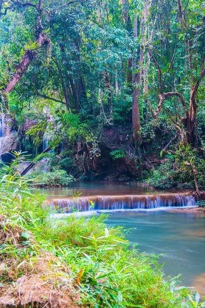 Doi Phu Nang Ulusal Parkı, Tayland 'daki Sawan şelalesinden.