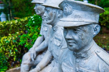 Tayland 'daki eski asker heykeli..