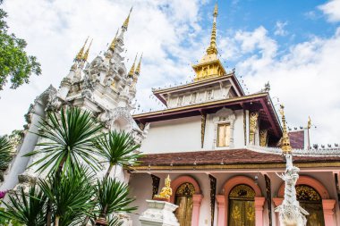 Chiangmai, Tayland 'daki Darabhirom Ormanı Manastırı' ndan Phra Chao Than Jai Mondop.