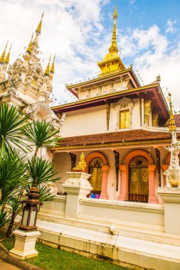 Chiangmai, Tayland 'daki Darabhirom Ormanı Manastırı' ndan Phra Chao Than Jai Mondop.