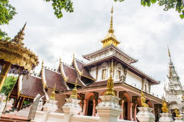 Chiangmai, Tayland 'daki Darabhirom Ormanı Manastırı' ndan Phra Chao Than Jai Mondop.