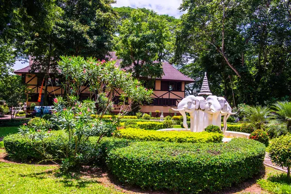 Парк Военным Музеем Провинции Чианграй Таиланд — стоковое фото